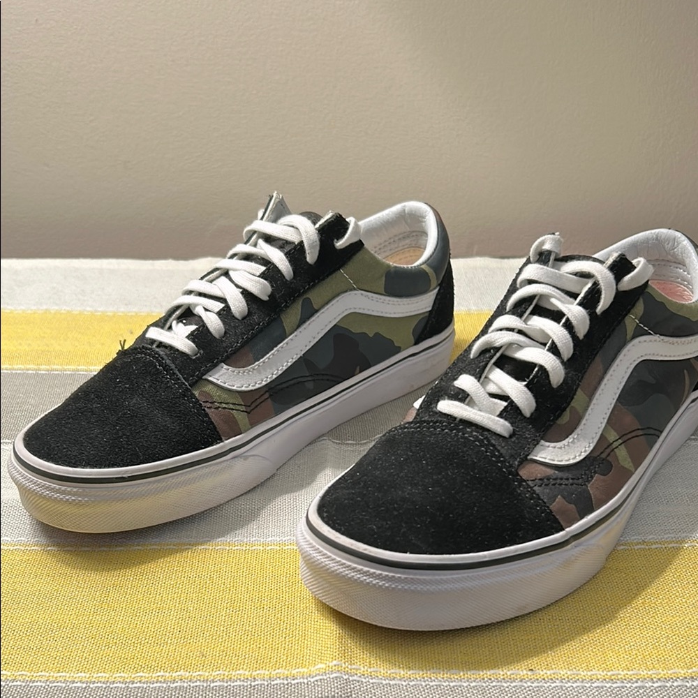 Vans Black and Green Old Skool Sneakers with Suede and Canvas